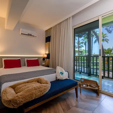 Crystal Flora Beach Resort Beldibi  Exterior photo