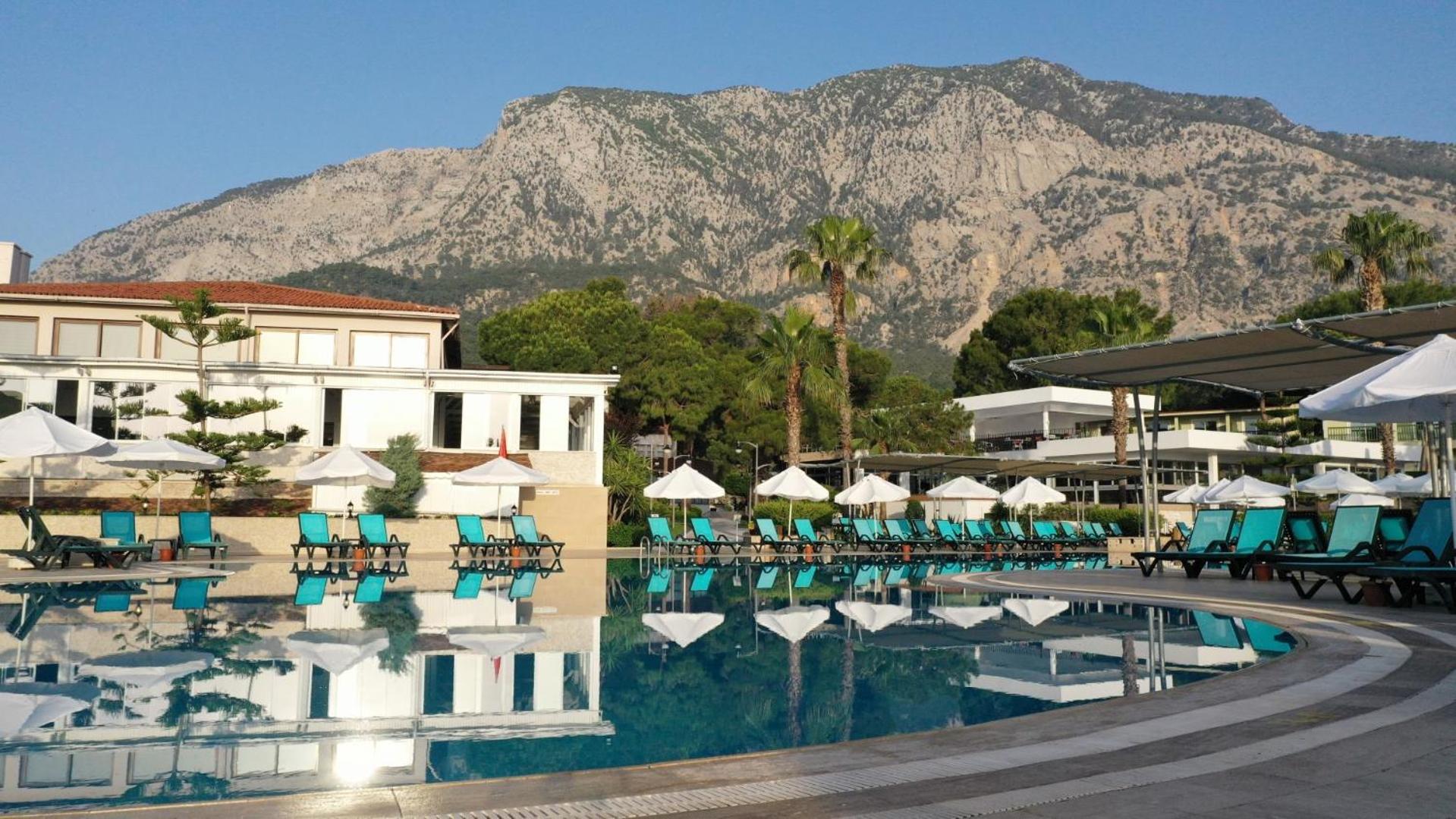 Crystal Flora Resort 5*